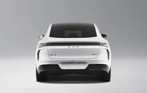 一汽奔腾又“放大招”，续航1500km，媲美小米SU7，剑指比亚迪汉
